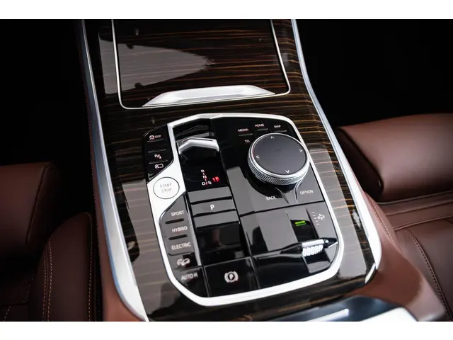 BMW X5 xDrive50e 2024 Hybride Benzine 18