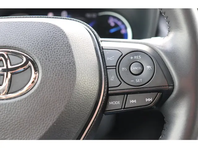 Toyota RAV4 2.5 Hybrid Bi-Tone, 2020 Hybride Benzine 28