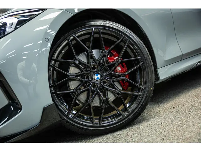 BMW 3 Serie M340i xDrive 2024 Benzine 2