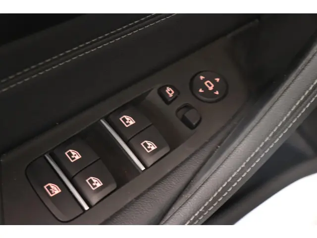 BMW 5 Serie Touring 530e M-Sport 2024 Hybride Benzine 21