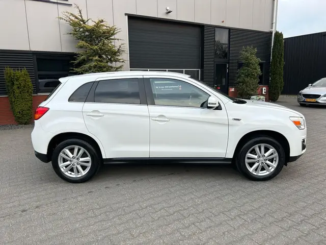 Mitsubishi ASX 1.6 ClearTec Inform 2012 Benzine 11