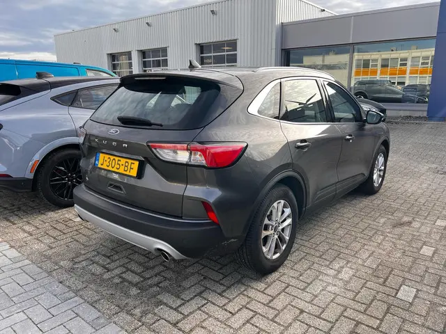 Ford Kuga 1.5 EcoBoost Titanium 2020 Benzine 6