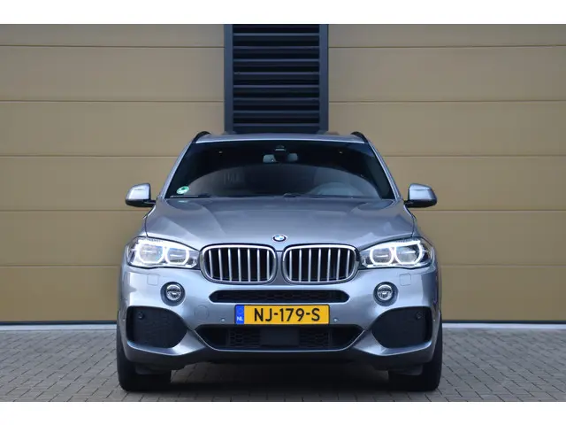 BMW X5 xDrive40d High Executive 2016 Diesel 5
