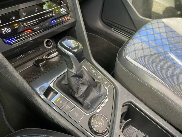 Volkswagen Tiguan R 2.0 TSI 4Motion 2021 Benzine 22