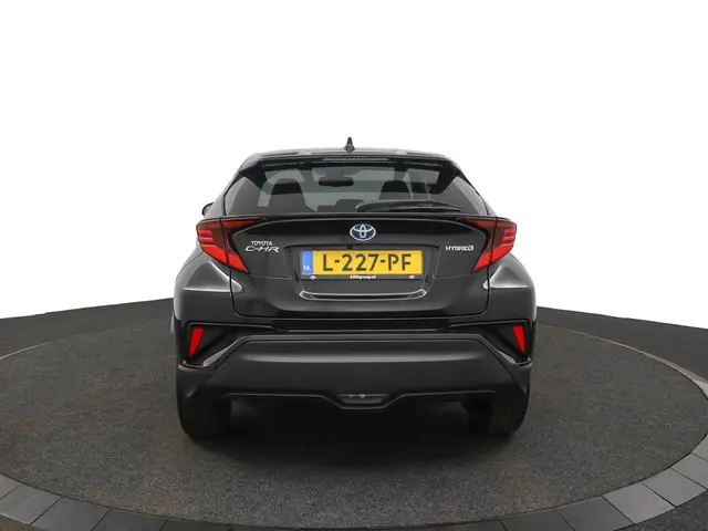 Toyota C-HR 1.8 Hybrid Executive 2020 Hybride Benzine 72