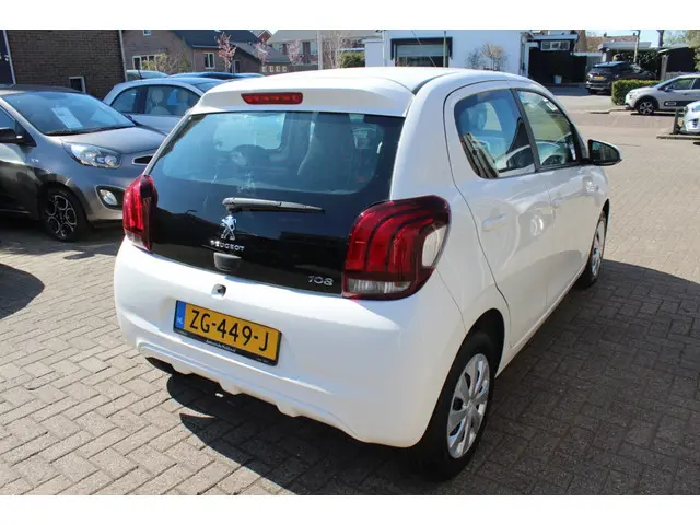 Peugeot 108 1.0 e-VTi Active Automaat 2019 Benzine 6