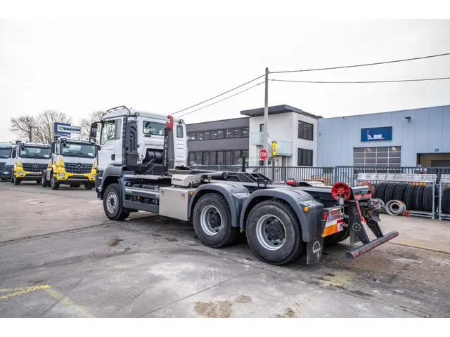MAN TGS 33.470 BB - 6.900 km 2020 Diesel 11