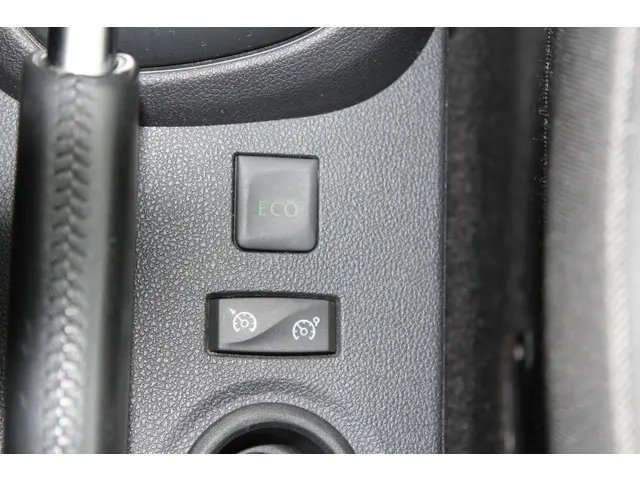 Renault Captur 1.3 TCe Intens 150 pk EDC 2019 Benzine 32