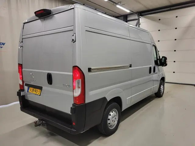 Peugeot Boxer 2.2BlueHDi L2/H2 Euro 6! 2021 Diesel 3
