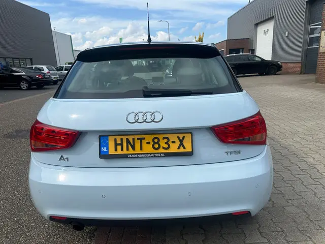 Audi A1 Sportback 1.2 TFSI Ambition Pro Line 2013 Benzine 4