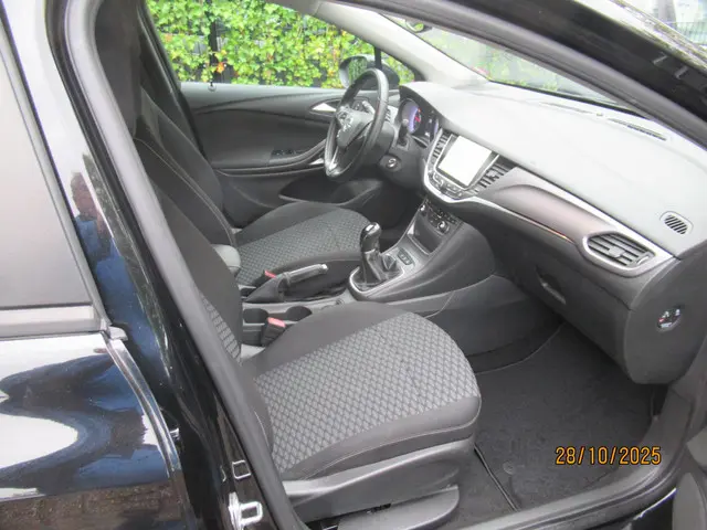 Opel Astra 1.0 Business+ 2016 Benzine 8