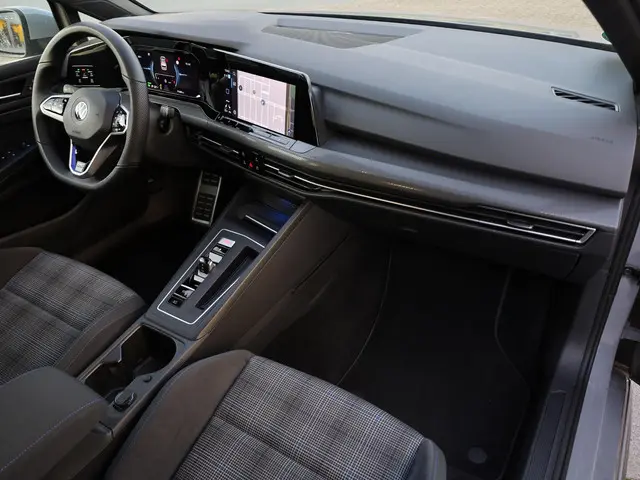 Volkswagen Golf GTE 1.4 PHEV 2021 Hybride Benzine 35