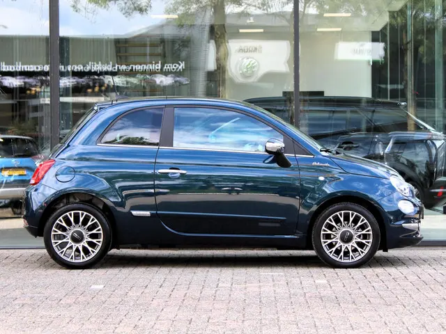 Fiat 500 1.0 Hybrid Dolcevita 2022 Benzine 7