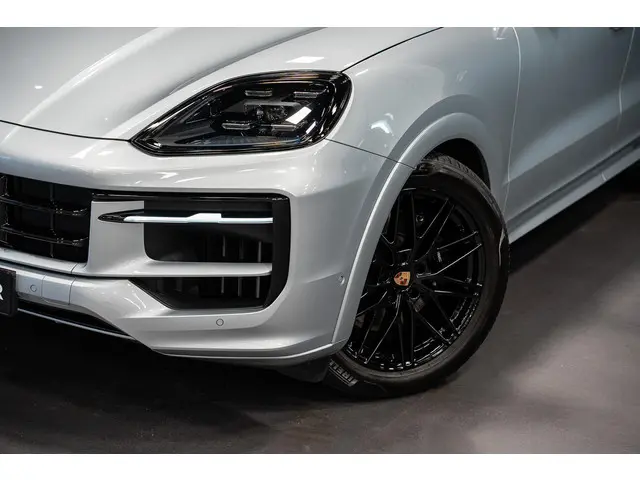 Porsche Cayenne Coupé 3.0 E-Hybrid 2025 Hybride Benzine 5