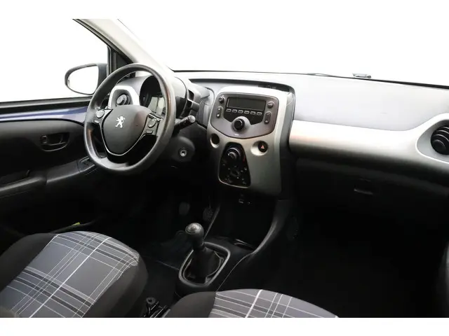 Peugeot 108 3