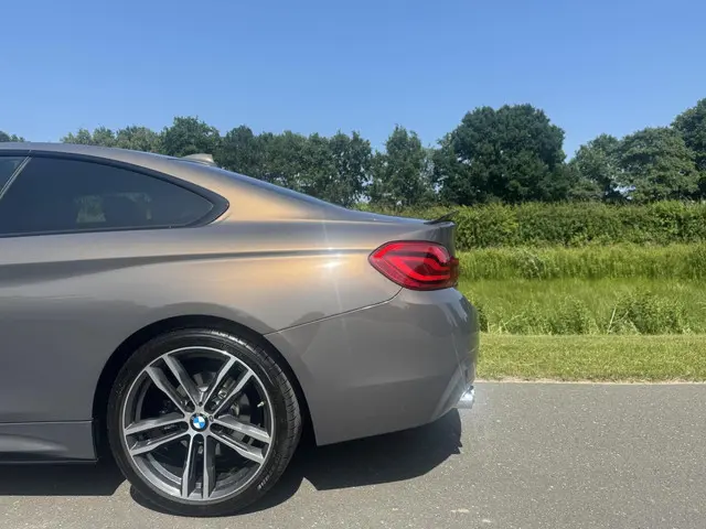 BMW 4 Serie Coupé 420i High Executive 2017 Benzine 21