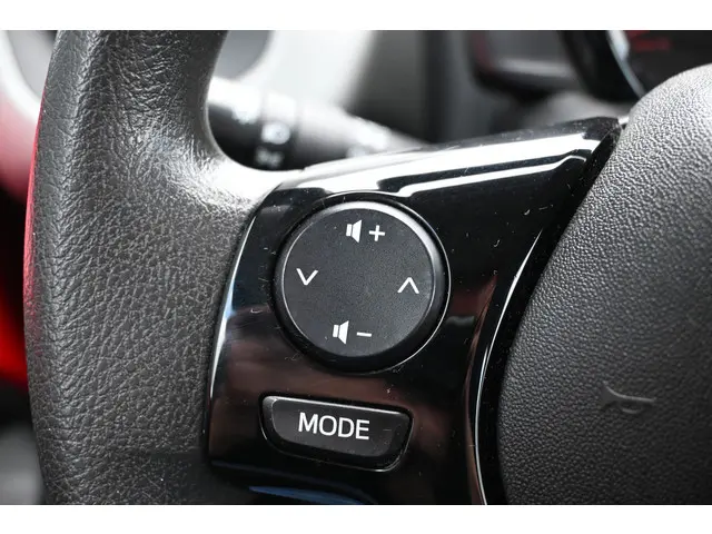 Peugeot 108 1.0 e-VTi Active 2017 Benzine 27