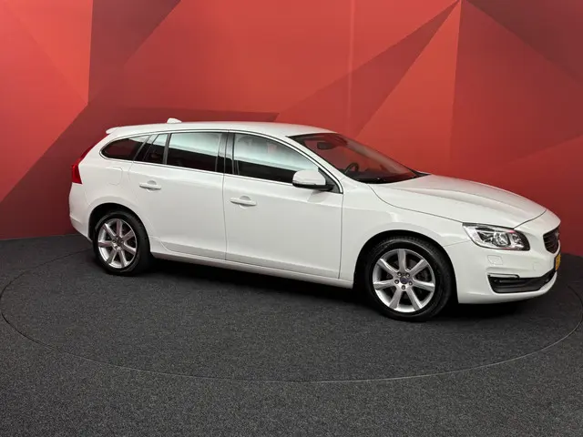 Volvo V60 1.5 T3 Polar+ 2018 Benzine 21