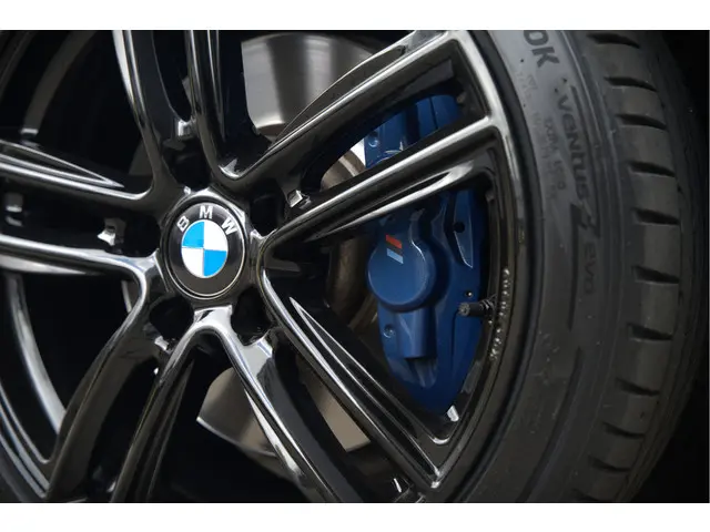 BMW 1 Serie 118i High Executive M Sport 2017 Benzine 19