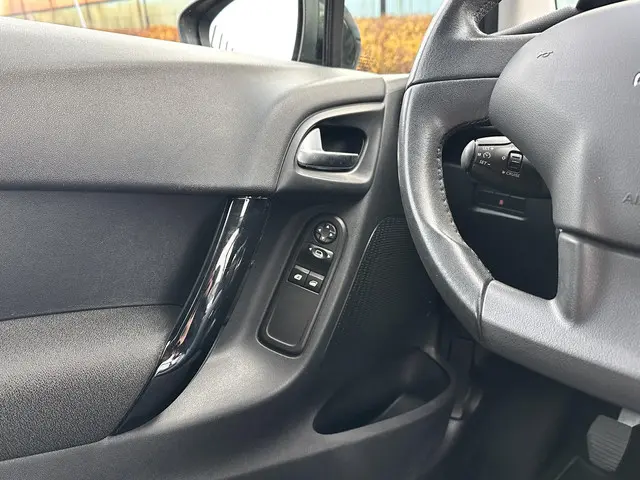 Citroën C3 1.2 PureTech Collection 2015 Benzine 13