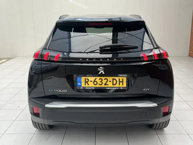 Peugeot e-2008 EV GT Pack 50 kWh 2022 Elektrisch 36