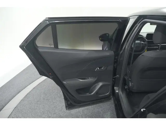 Peugeot 2008 PureTech 130 Active 2023 Benzine 60