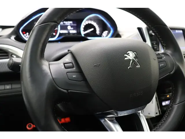 Peugeot 2008 1.2 PureTech Allure 2019 Benzine 30
