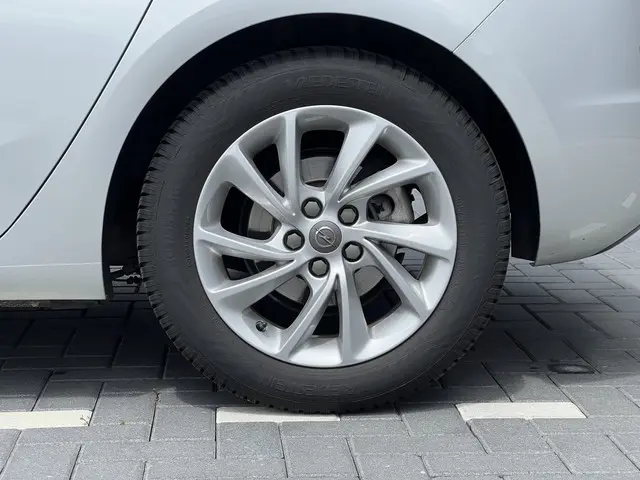 Opel Astra 1.2 Edition 2020 2020 Benzine 19