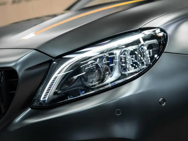 Mercedes-Benz C-Klasse Cabrio AMG 63 S 2022 Benzine 10