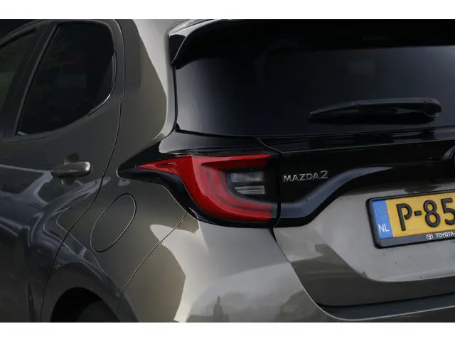 Mazda 2 Hybrid 1.5 Select 2022 Hybride Benzine 8