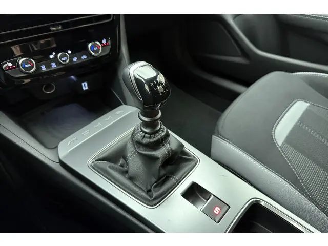 Opel Mokka 1.2 Turbo GS 2025 Benzine 24