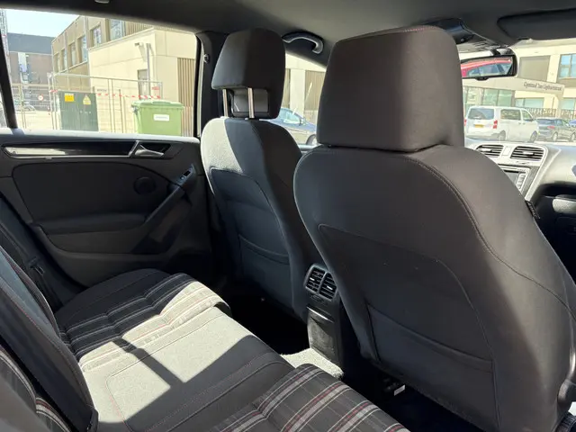 Volkswagen Golf 2.0 GTI 2012 Benzine 8