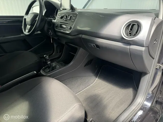 SEAT Mii 1.0 Sport Dynamic Navigatie, Airco 2015 Benzine 13