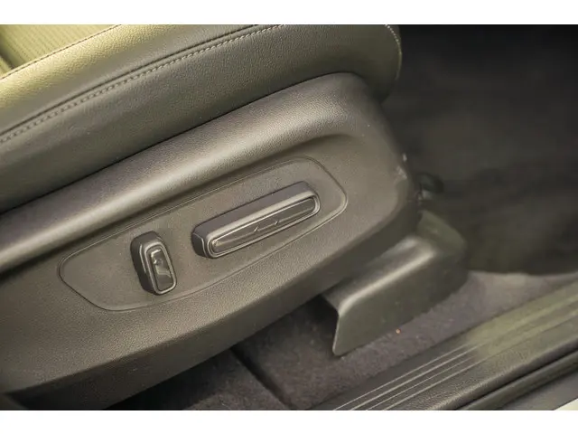 Honda CR-V 2.0i e:HEV ELEGANCE 2024 Hybride Benzine 29