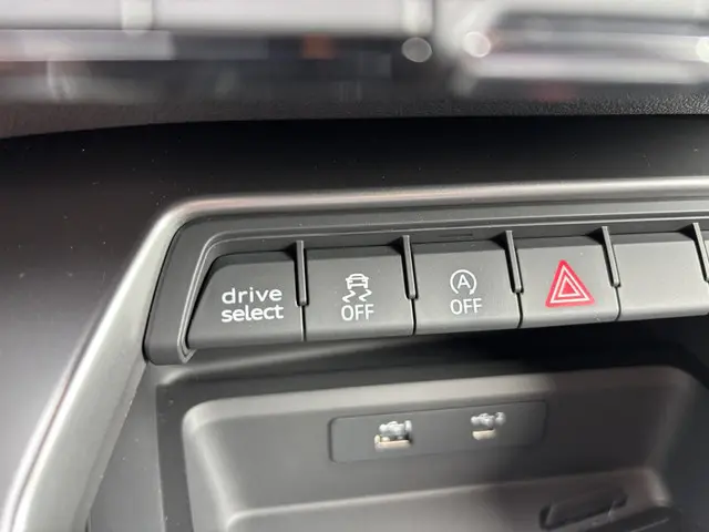 Audi A3 Sportback 35 TFSI Business edition 2020 Benzine 18