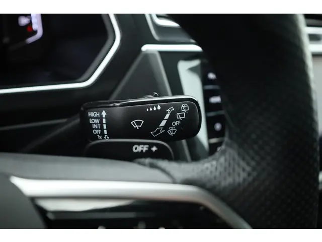 Volkswagen Tiguan 1.5 TSI R-Line DSG 2021 Benzine 15