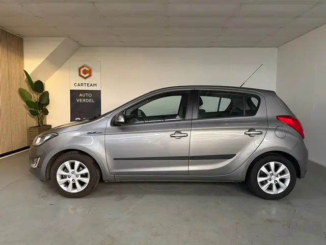 Hyundai i20 1.2i i-Deal Airco, LMV 2014 Benzine 5