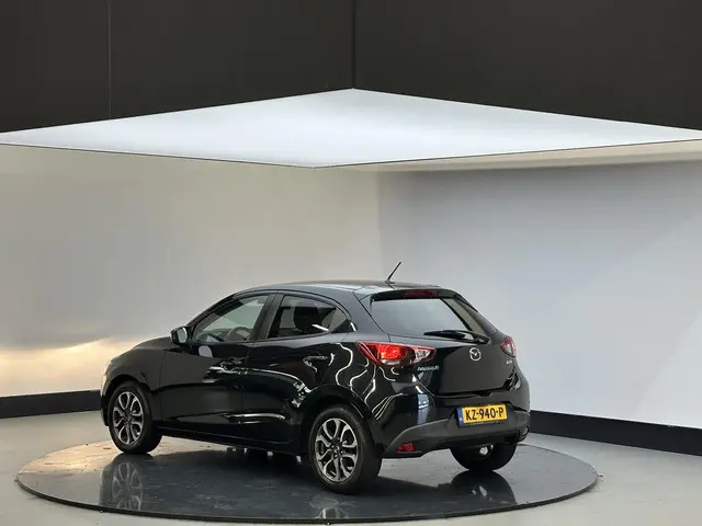 Mazda 2 1.5 Skyactiv-G GT-M Line 2016 Benzine 2