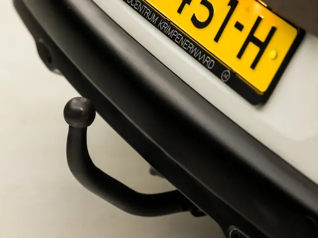 Citroën C4 Cactus 1.2 PureTech Shine 2016 Benzine 28