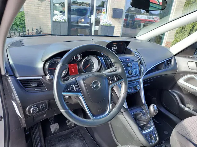 Opel Zafira Tourer 1.4 Design Edition 7p. 2014 Benzine 13