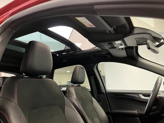 Ford Kuga 2.5 PHEV ST-Line 2024 Hybride Benzine 18