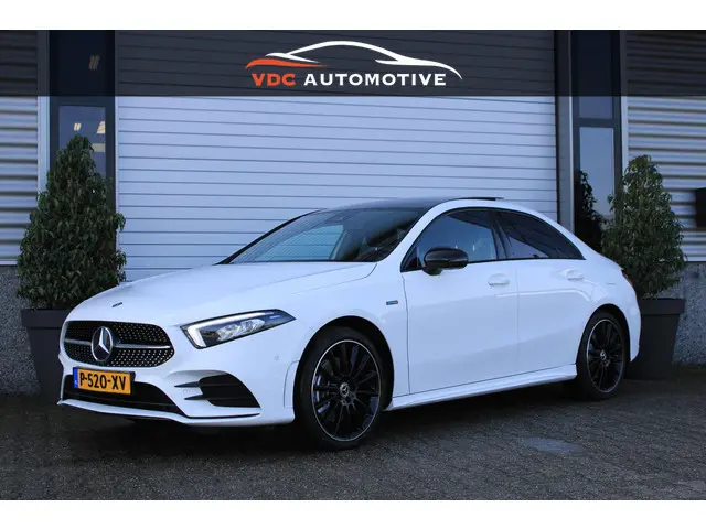 Mercedes-Benz A-Klasse 250 e AMG 2020 Hybride Benzine
