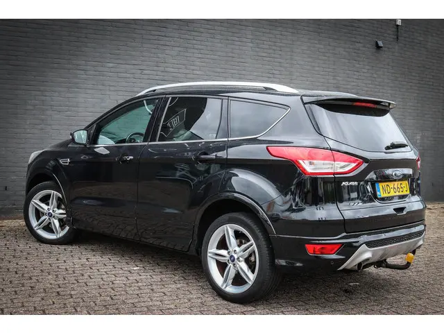 Ford Kuga 1.5 Titanium Styling Pack 2017 Benzine 2