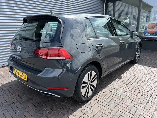 Volkswagen e-Golf e-Golf 2017 Elektrisch 14