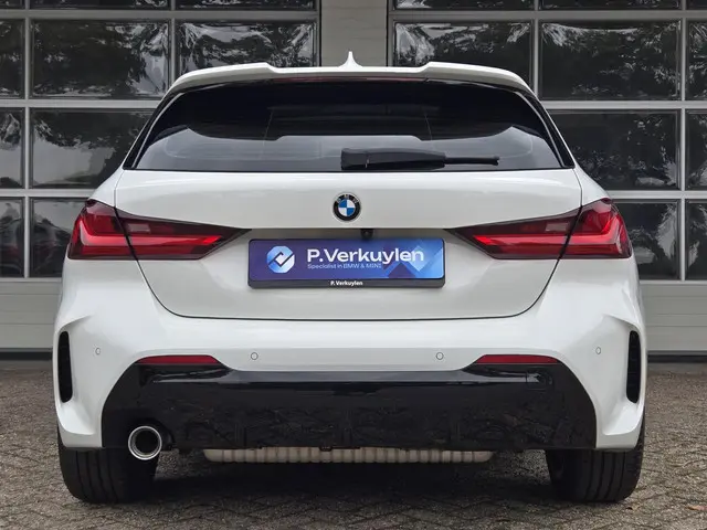 BMW 1 Serie 118i High M SPORT 2020 Benzine 9