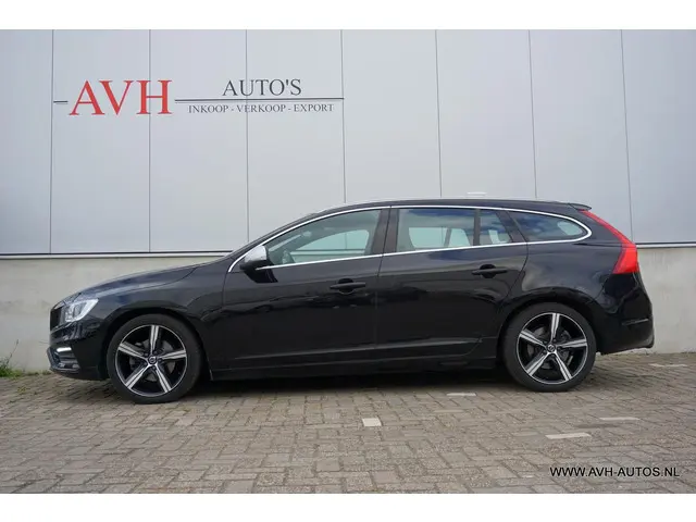 Volvo V60 2.0 T3 Summum 2017 Benzine 21