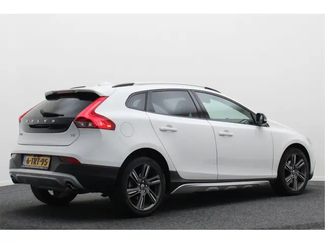 Volvo V40 Cross Country 1.6 T4 Momentum 2014 Benzine 20