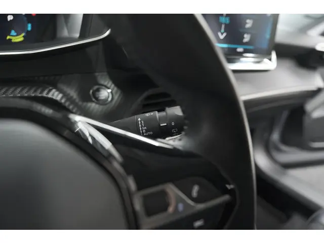 Peugeot e-2008 EV Allure 50 kWh 2020 Elektrisch 36