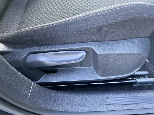 Volkswagen Taigo 1.0 TSI Life Business 2023 Benzine 34