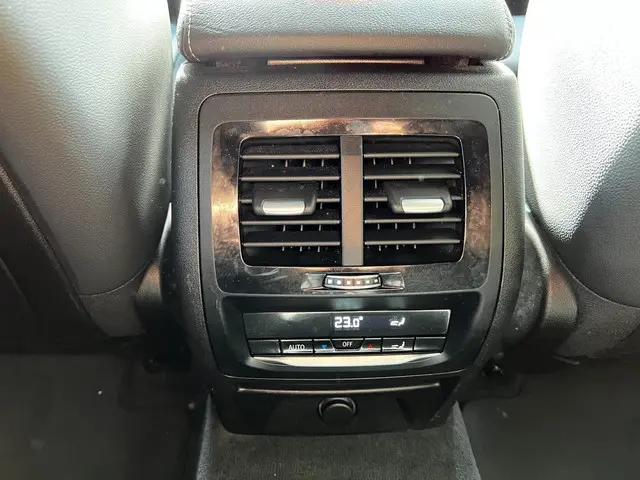 BMW X4 XDrive20i High Executive m-pakkat 2018 Benzine 9